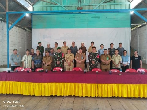 pertemuan rapat dengan tim dari kecamatan